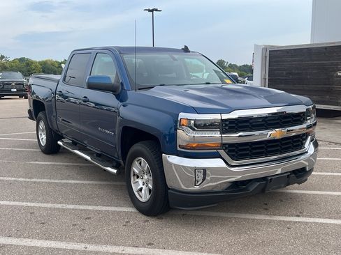 Used 2017 Chevrolet Silverado 1500 LT w/ All Star Edition AWD/4WD image 8