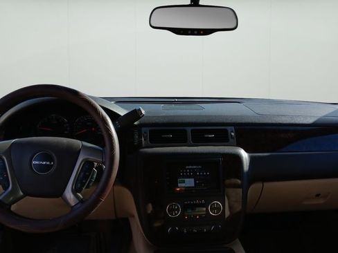 Used 2011 GMC Yukon Denali image 12