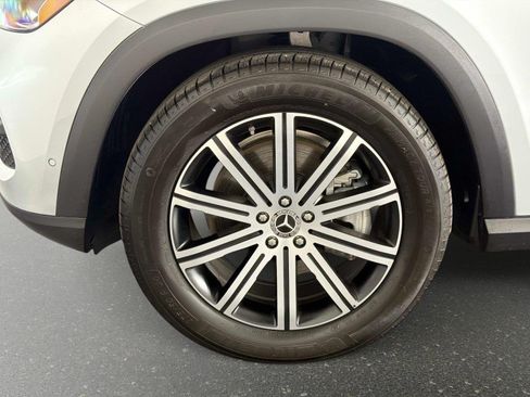 Used 2025 Mercedes-Benz GLE 450 4MATIC w/ Winter Package image 12