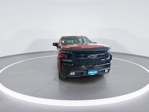 Used 2021 Chevrolet Silverado 1500 LT Trail Boss w/ Convenience Package II AWD/4WD image 3