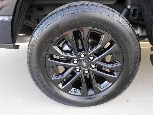 Used 2025 Ford F150 Lariat w/ Equipment Group 502A High AWD/4WD image 8
