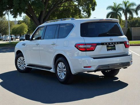 Used 2023 Nissan Armada SV image 5