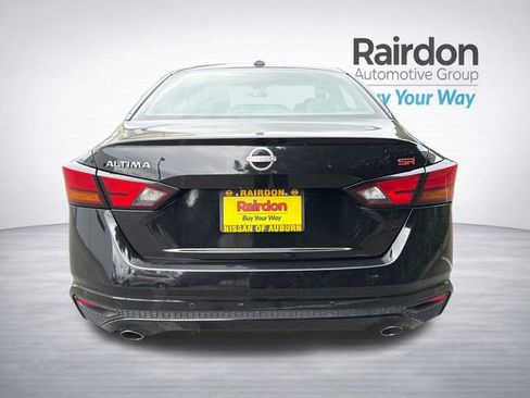 Used 2023 Nissan Altima 2.5 SR FWD image 6