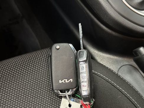 Used 2023 Kia Forte LXS w/ LXS Technology Package image 22