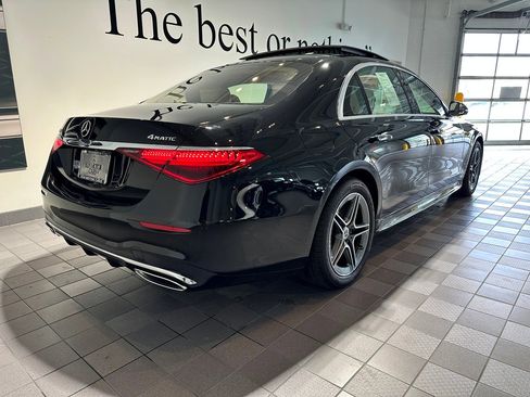 Used 2026 Mercedes-Benz S 500 4MATIC image 4