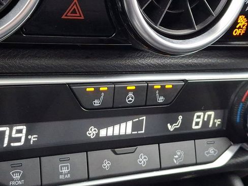 Used 2022 Nissan Sentra SR w/ SR Premium Package image 25