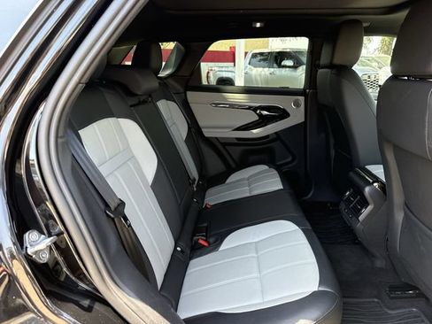 Used 2022 Land Rover Range Rover Evoque R-Dynamic SE AWD/4WD image 31