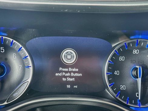 New 2027 Chrysler Pacifica Select AWD/4WD image 6