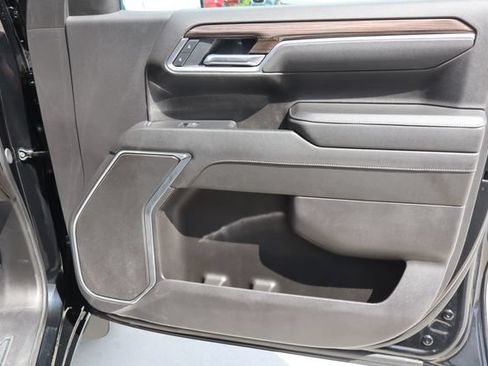 Used 2025 Chevrolet Silverado 1500 LT RWD image 25