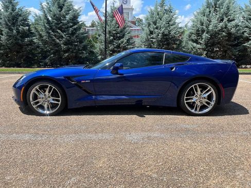 Used 2017 Chevrolet Corvette Stingray Coupe RWD image 24
