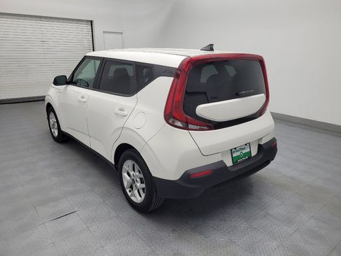 Used 2022 Kia Soul LX w/ Technology Package image 5