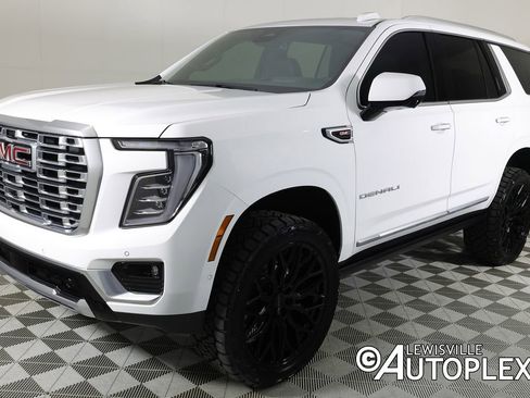 Used 2026 GMC Yukon Denali w/ Sun & Power Step Package AWD/4WD image 9