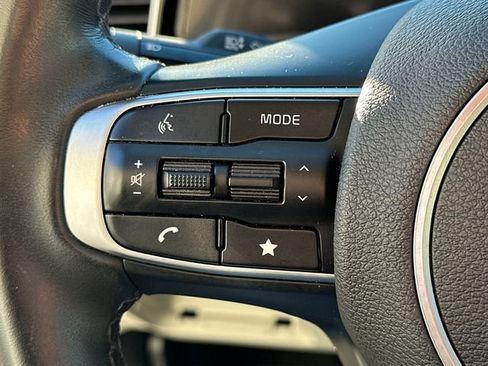 Used 2023 Kia Sportage EX image 25