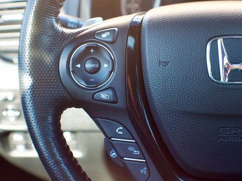 Used 2022 Honda Ridgeline Black Edition image 23