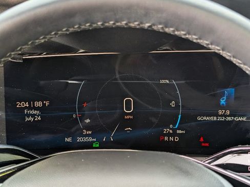 Used 2024 Cadillac Lyriq Luxury AWD/4WD image 23