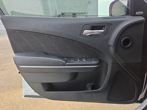 Used 2022 Dodge Charger Scat Pack RWD image 17