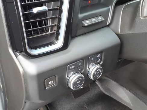 Used 2024 GMC Sierra 2500 Denali w/ Denali Reserve Package image 16