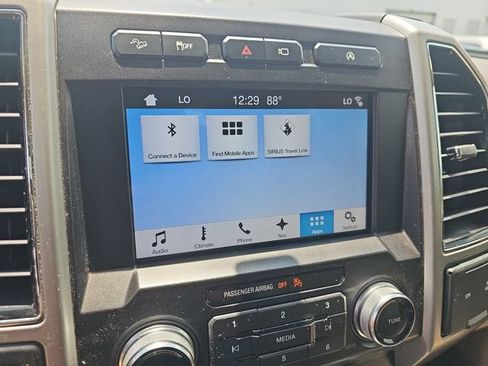 Used 2018 Ford F150 Lariat w/ Equipment Group 502A Luxury AWD/4WD image 24