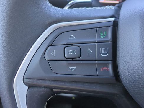 New 2025 Jeep Grand Cherokee Laredo w/ MOPAR Finishing Package image 26