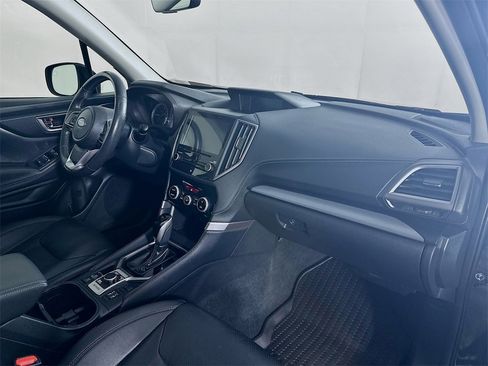 Used 2020 Subaru Forester Limited image 29
