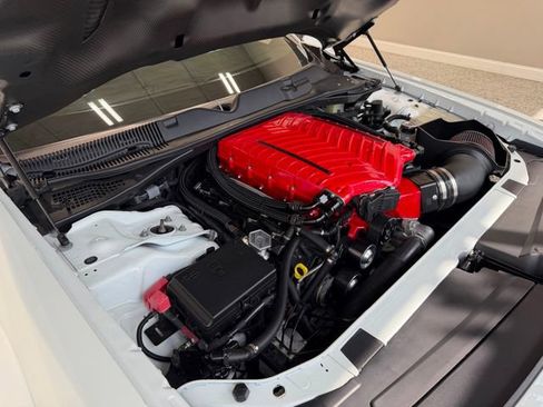 Used 2019 Dodge Challenger SRT Hellcat Redeye RWD image 33