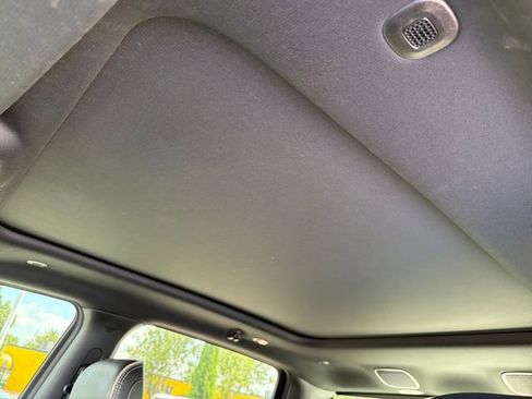 Used 2021 RAM 1500 Laramie w/ Sport Appearance Package AWD/4WD image 16