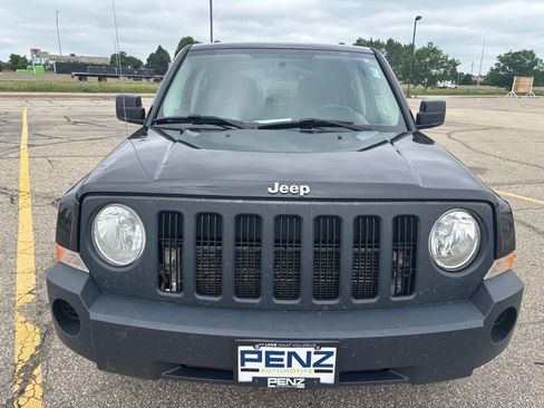 Used 2010 Jeep Patriot Sport AWD/4WD image 2