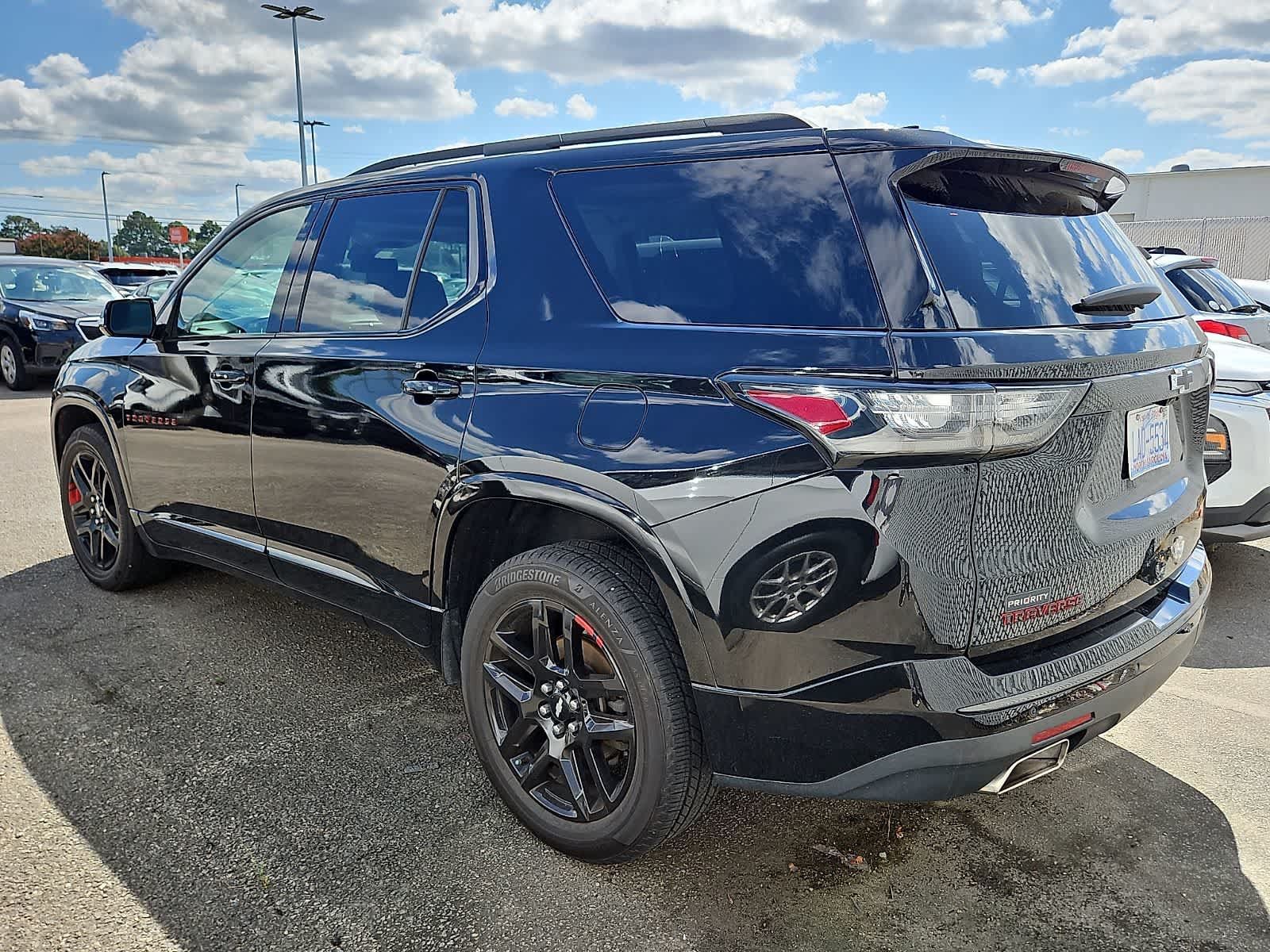 Used 2020 Chevrolet Traverse Premier w/ Redline Edition FWD image 4