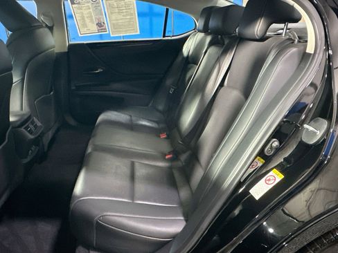Used 2019 Lexus ES 350 Luxury image 38