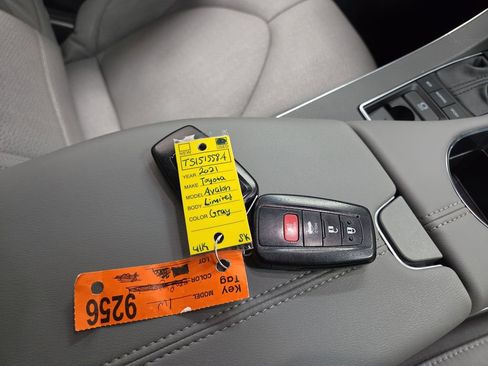Used 2021 Toyota Avalon Limited w/ Advanced Safety Package AWD/4WD image 25