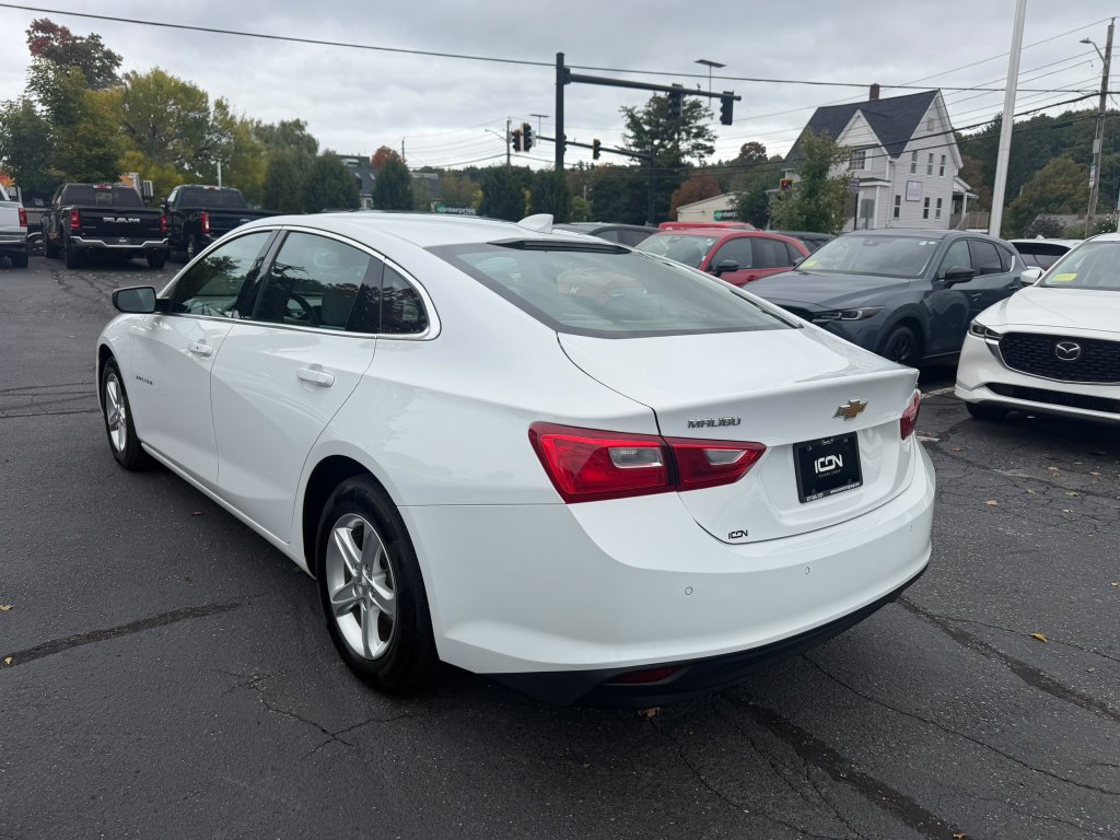 Used 2024 Chevrolet Malibu LT FWD image 3