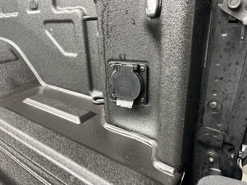 Certified 2025 GMC Sierra 2500 Denali w/ Denali Reserve Package image 36