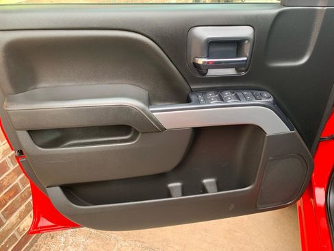 Used 2018 Chevrolet Silverado 1500 LT w/ Texas Edition image 23