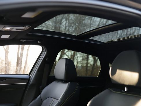 Used 2025 Kia K5 GT image 26