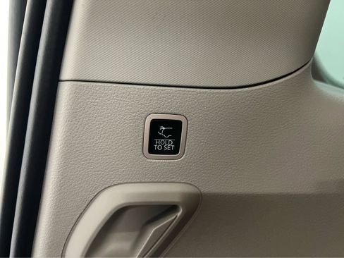 Used 2022 Jeep Wagoneer Series II w/ Premium Group I image 8