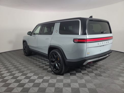 Used 2022 Rivian R1S Launch Edition AWD/4WD image 3
