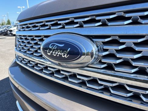 Used 2020 Ford Expedition Platinum image 10