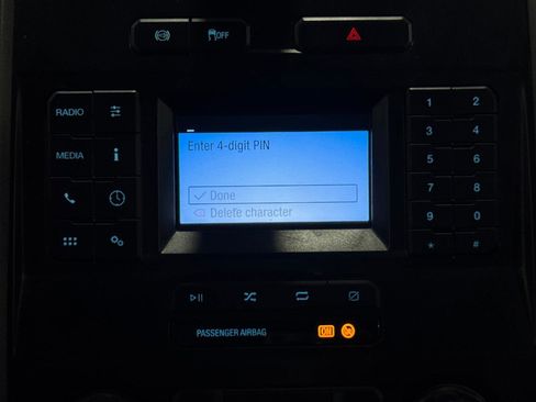 Used 2020 Ford F350 XL w/ Power Equipment Group image 19