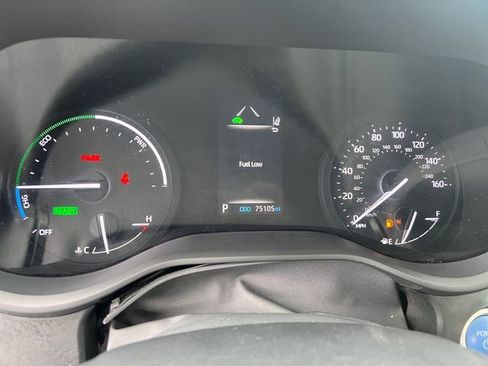 Certified 2024 Toyota Sienna XLE FWD image 16