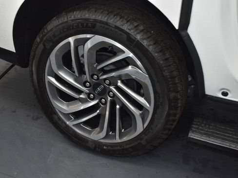 New 2025 Lincoln Navigator L Reserve image 22