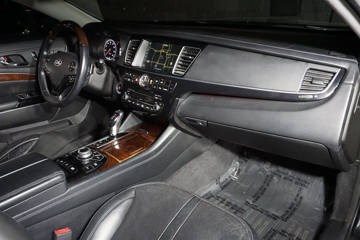 Used 2016 Kia K900 Luxury RWD image 18