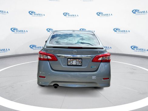 Used 2013 Nissan Sentra SR w/ Premium Pkg FWD image 4