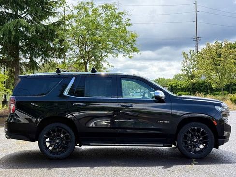 Used 2022 Chevrolet Tahoe Premier AWD/4WD image 6
