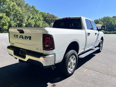Certified 2026 RAM 2500 Big Horn AWD/4WD image 3
