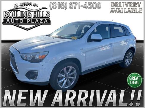 Used 2015 Mitsubishi Outlander Sport ES image 1