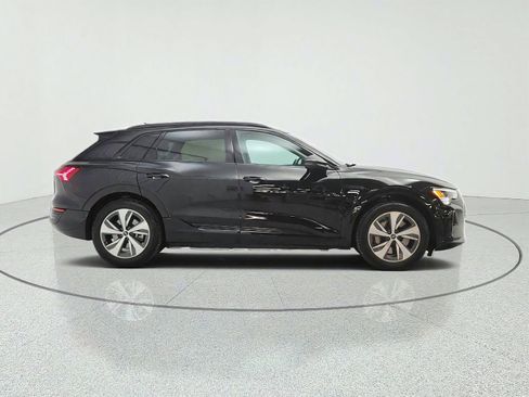 Used 2024 Audi Q8 e-tron Premium AWD/4WD image 4
