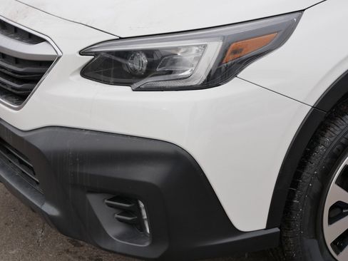 Used 2022 Subaru Outback Premium image 16