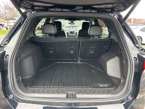 Used 2023 Chevrolet Equinox RS w/ LPO, Floor Liner Package FWD image 28