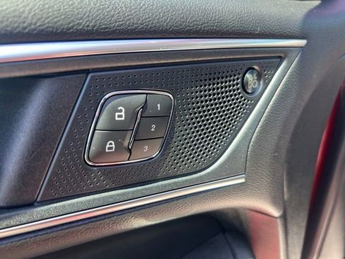 Used 2024 Ford Edge Titanium AWD/4WD image 13