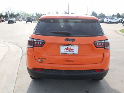 New 2026 Jeep Compass Latitude AWD/4WD image 21